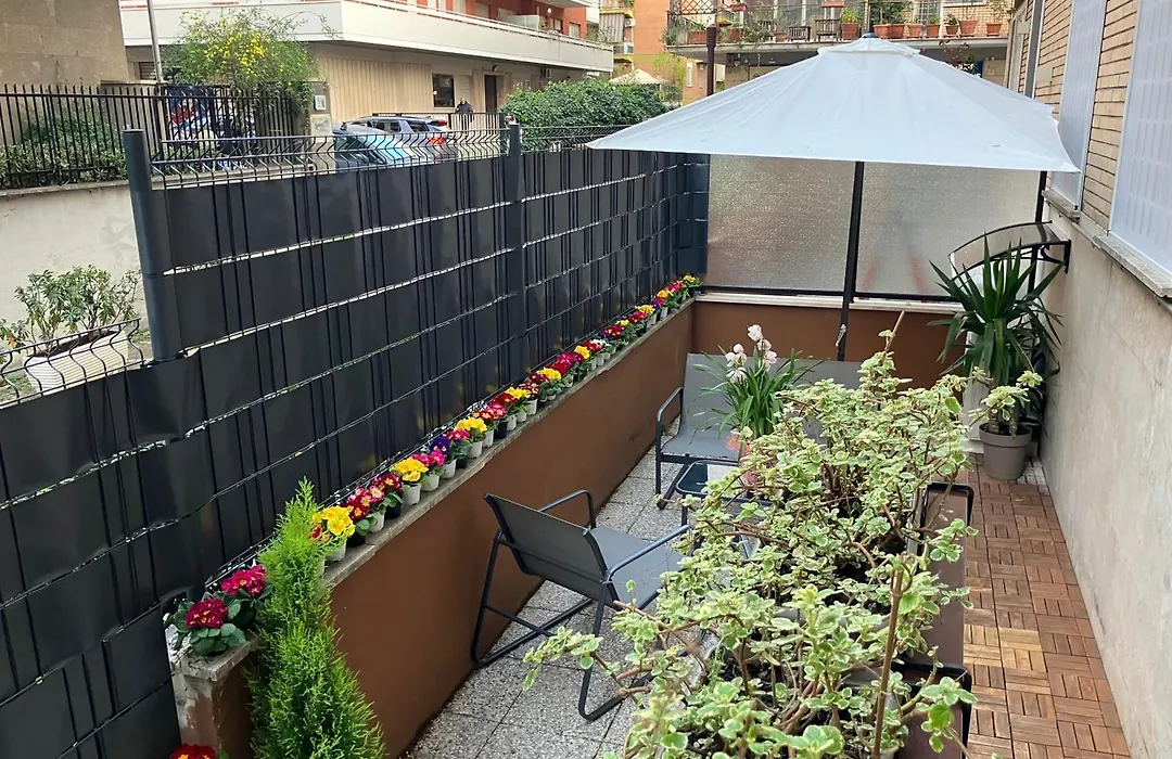 Le Rondini in giardino-1